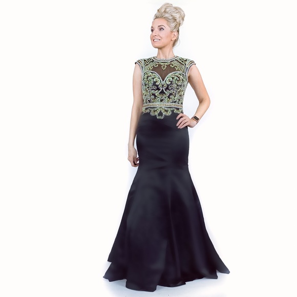 Black Classy Mermaid Evening Gown Prom Dress - Picture 7 of 8